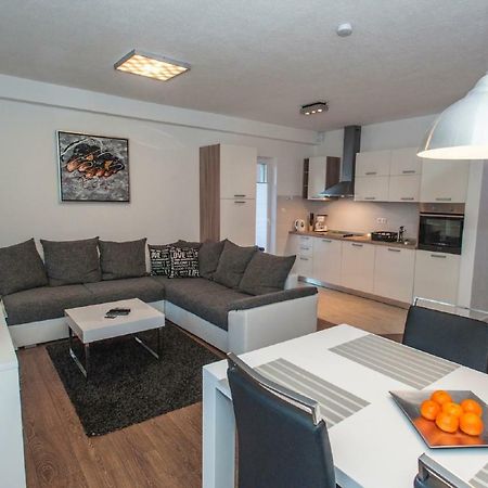 Arena Apartment 5-Stars Premium-Accommodation Makarska Exterior photo